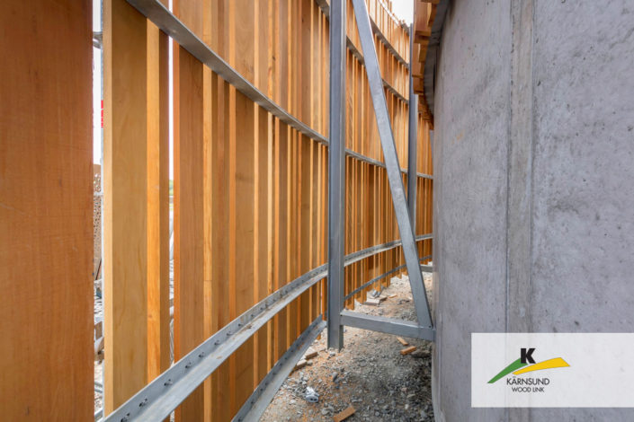 FSC®-certifierat hårdträ i Bilinga från Kärnsund Wood link till sopsugen i Kungälv.