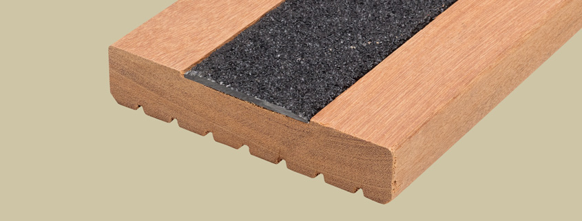 Trall med halkskydd.