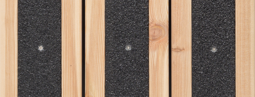 Trall med halkskydd.